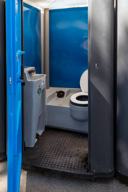 Portable Toilet Options We Offer in Orchard City, CO